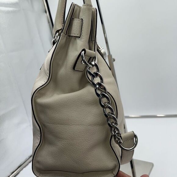 Michael Kors Hamilton Bag In Clay with Silver Hardware Lock and Key - Picture 10 of 16